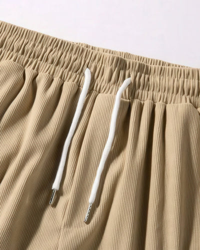 Emil | Tidløse fløjlsshorts
