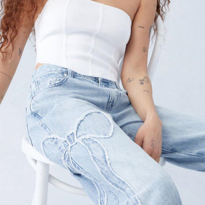 Diana | Vide Jeans med Broderede Sløjfer