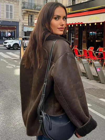 Stine | Stilfuld læderjakke med shearling-besætning