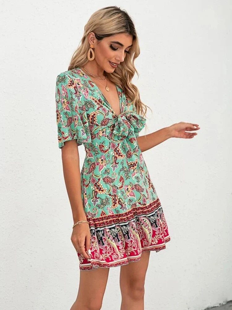 Delia | Stilfuld Paisley-Print Kjole med Bindebånd