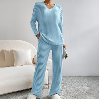 Wilma™ | Ribbet V-hals sweater sæt