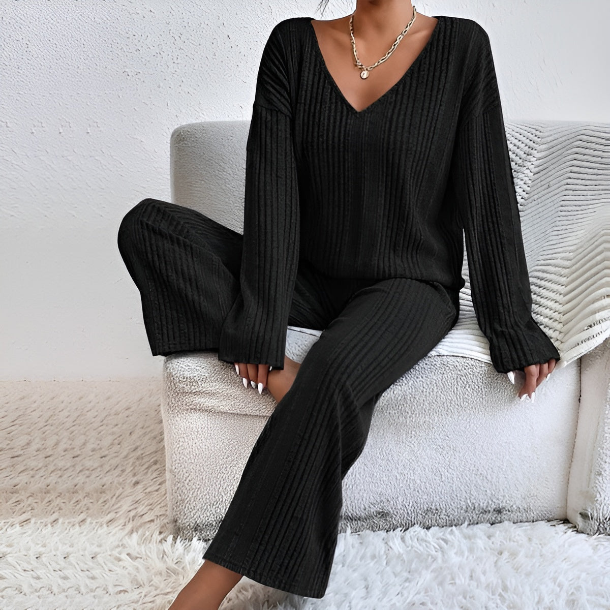Wilma™ | Ribbet V-hals sweater sæt