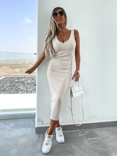 Dupont | Stilfuldt Off-Shoulder Crop Top og Midi Nederdel Sæt